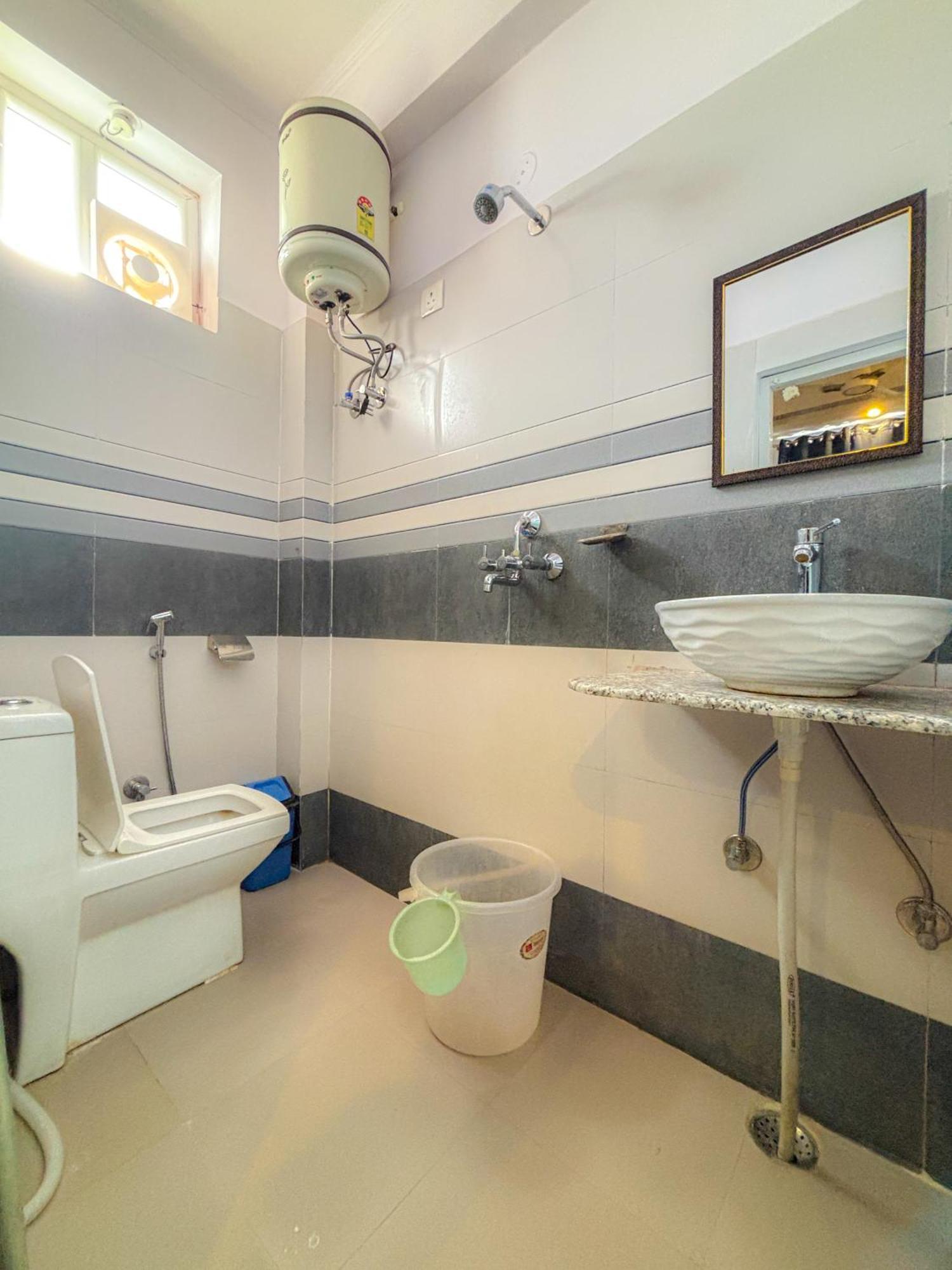 Skyard Premium, Tapovan ริชิเคช ภายนอก รูปภาพ